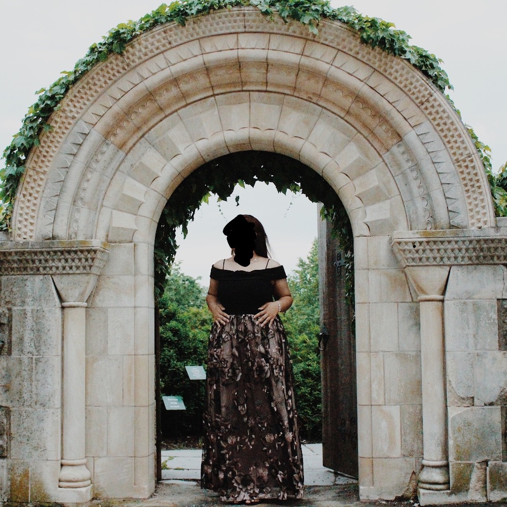 Off The Shoulder Gown With Floral Lace 🪩